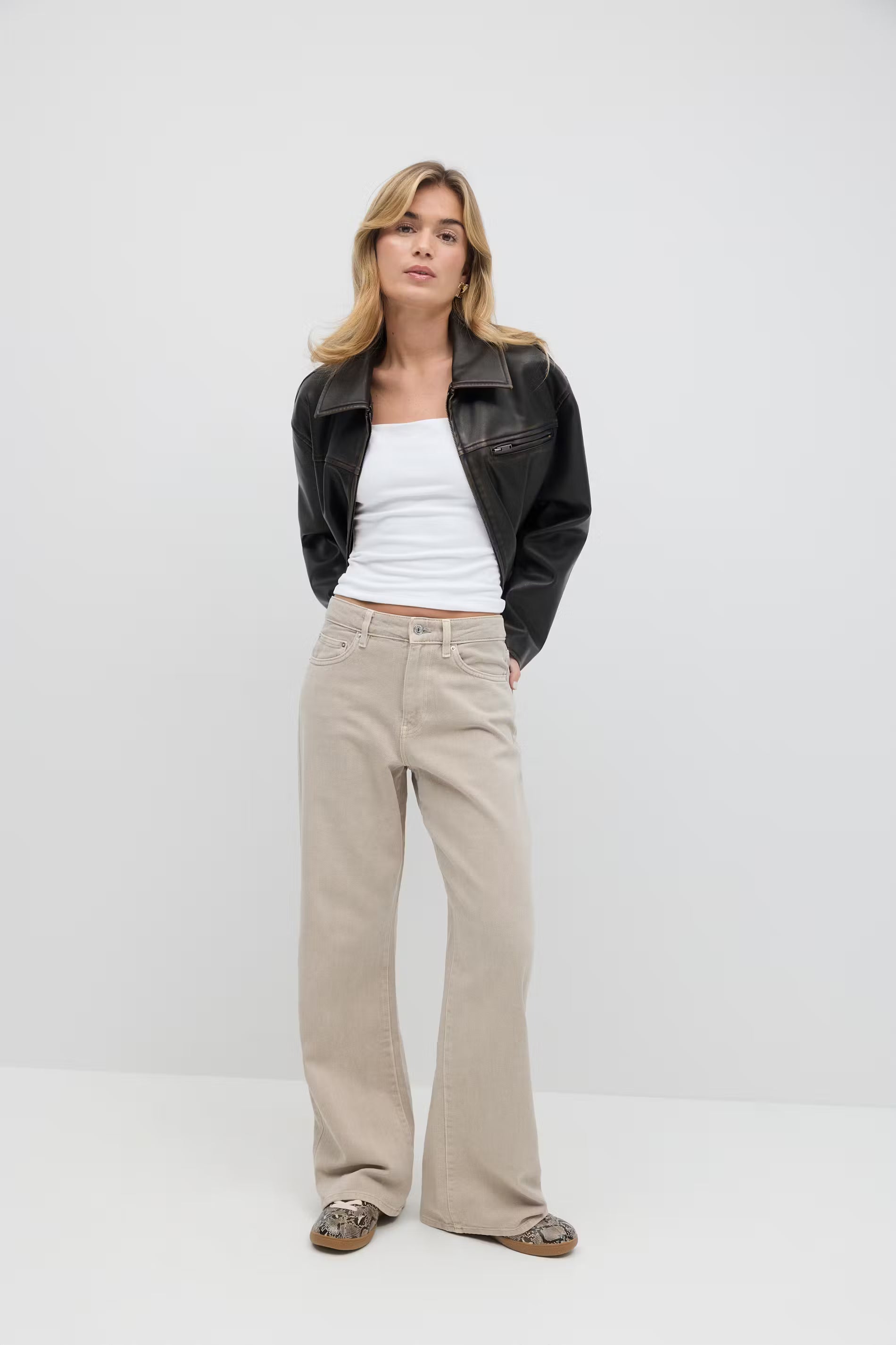 Olivine Perfect Wide Jeans