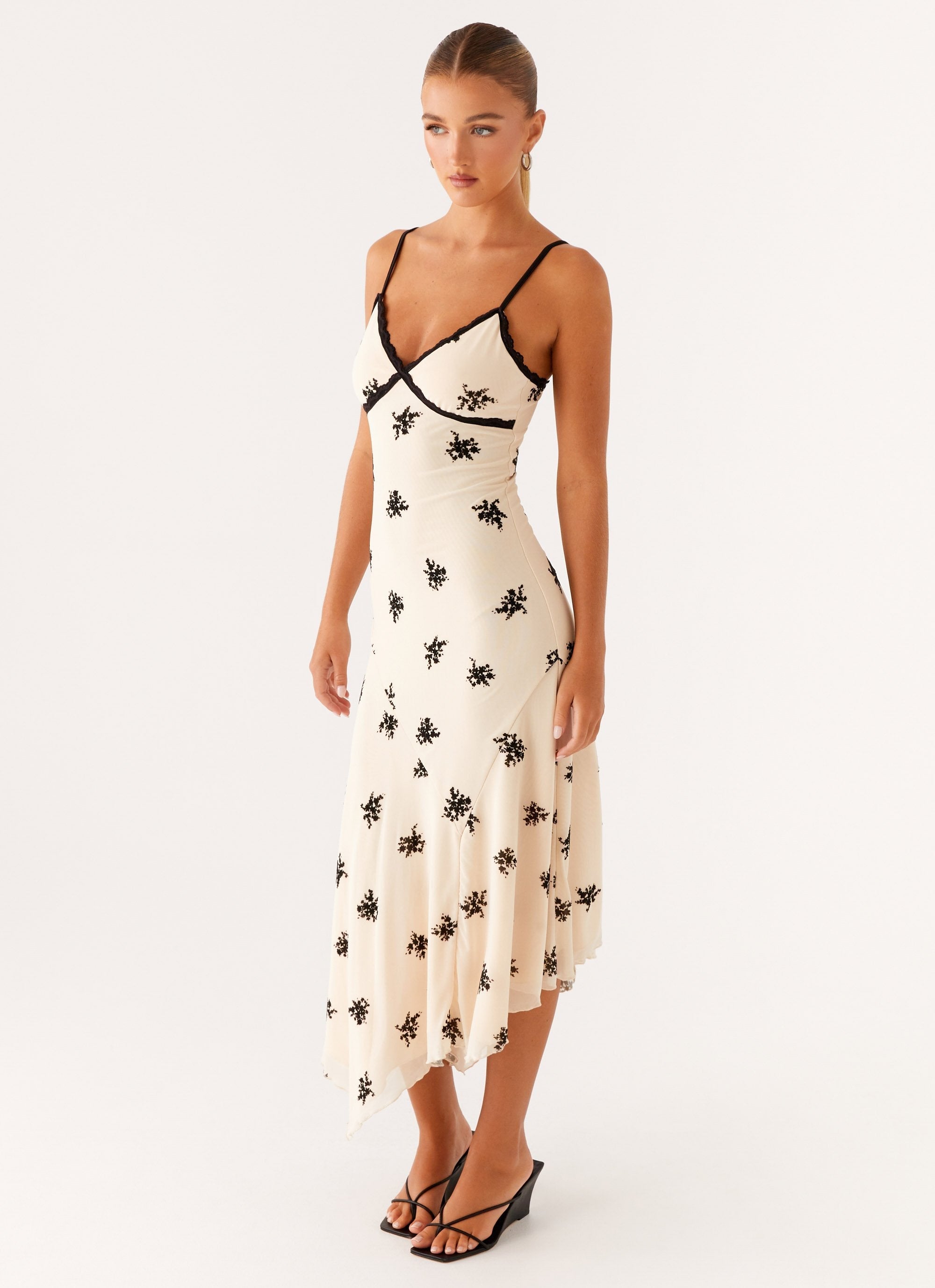 Amélie Embroidered Midi