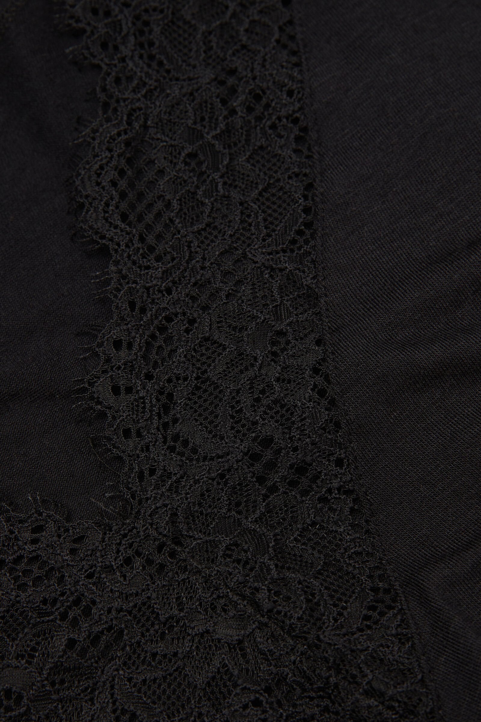 Ultralight Lace Longsleeve
