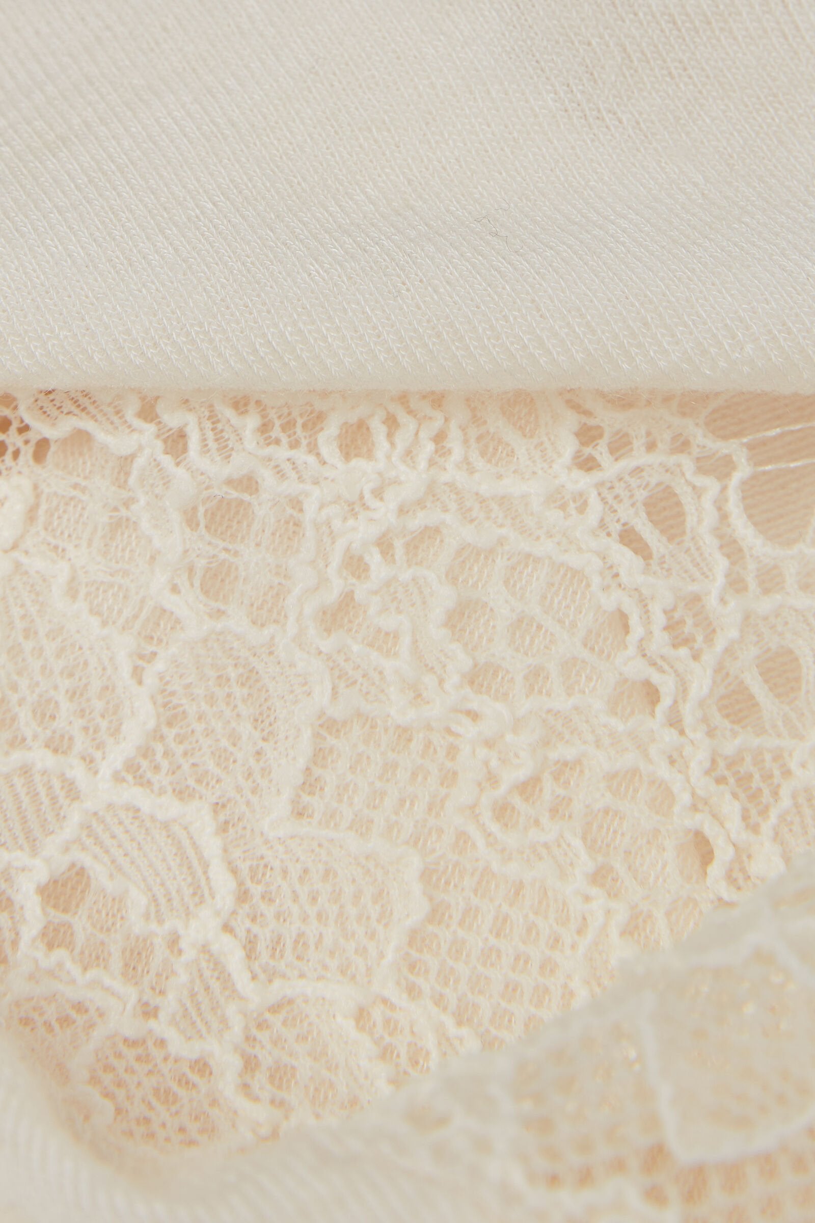 Ultralight Lace Longsleeve