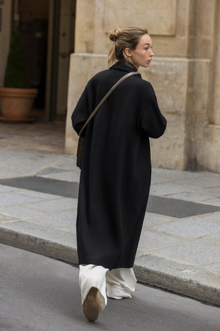 The Amaris Classic Coat