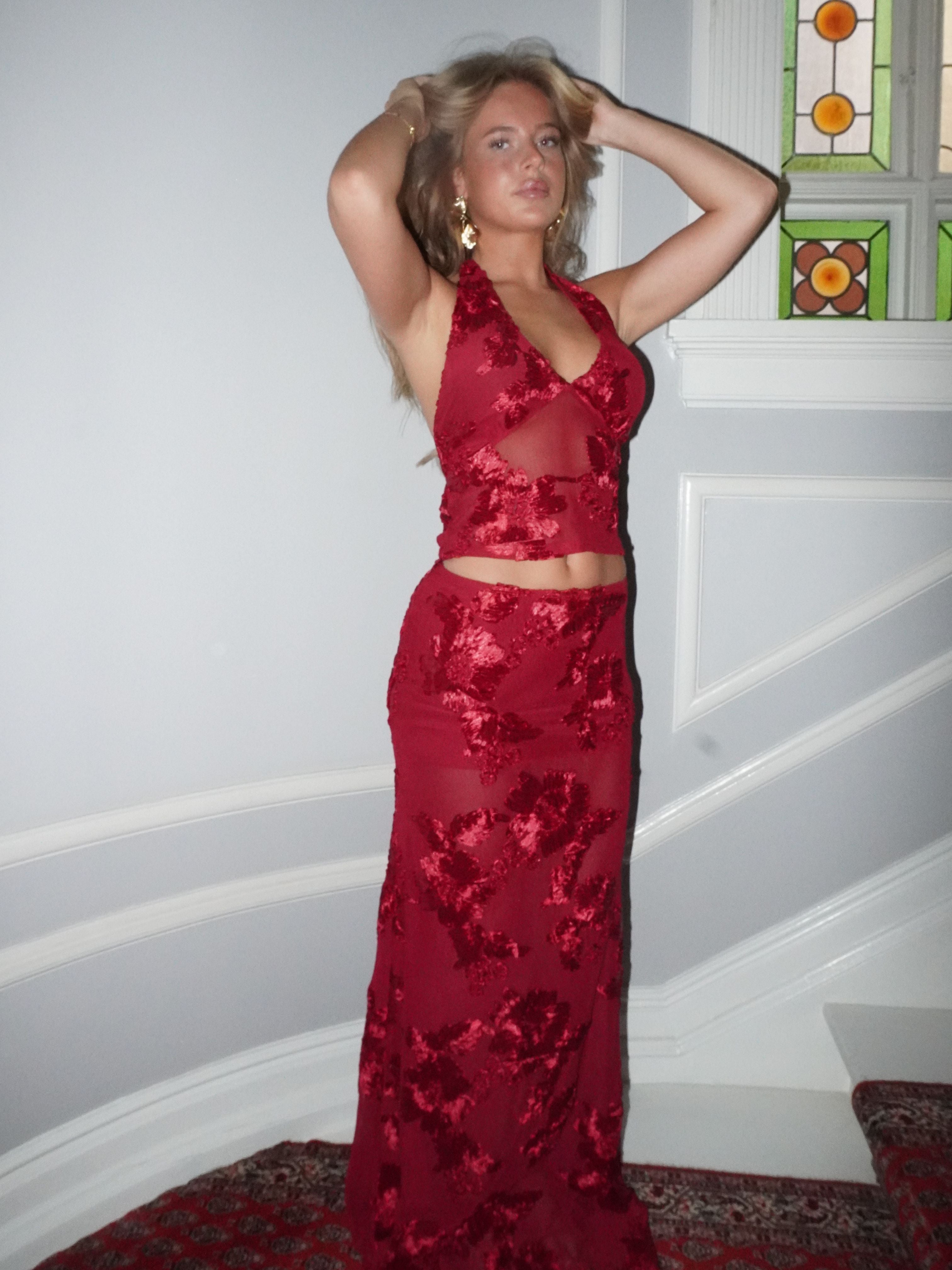 Kivo Embroidered Mesh Set