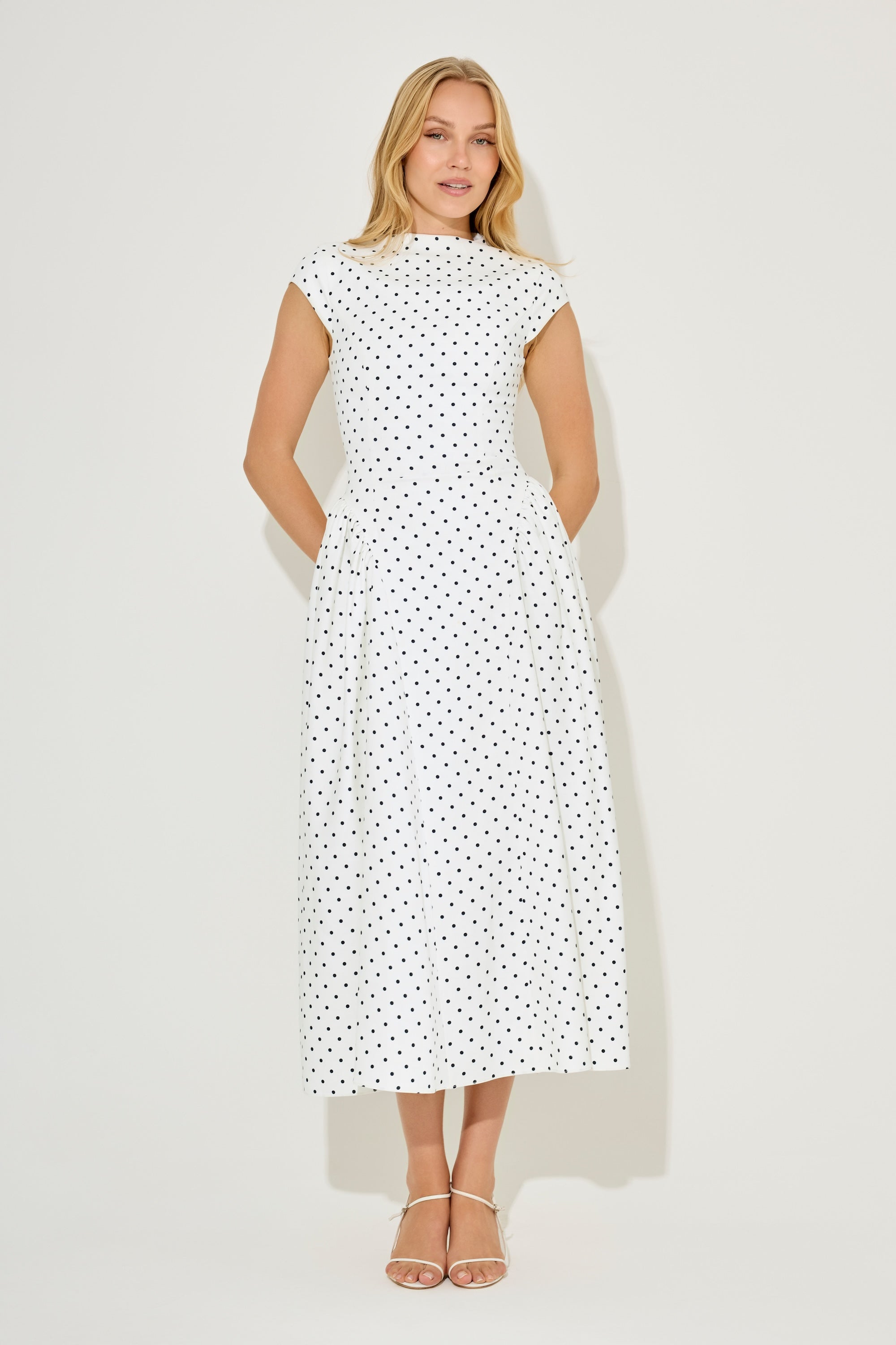 Élan Gathered Midi Dress