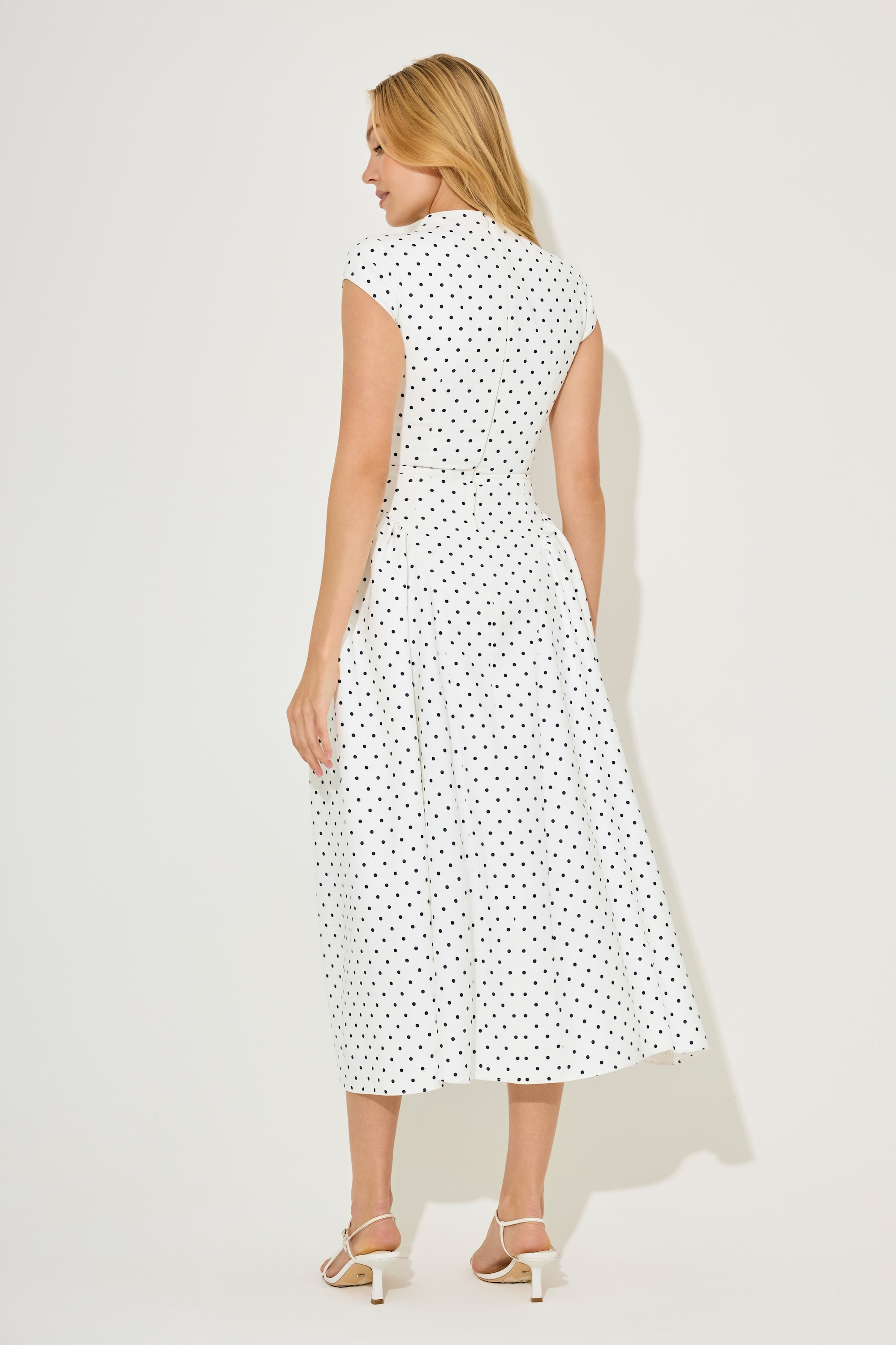 Élan Gathered Midi Dress