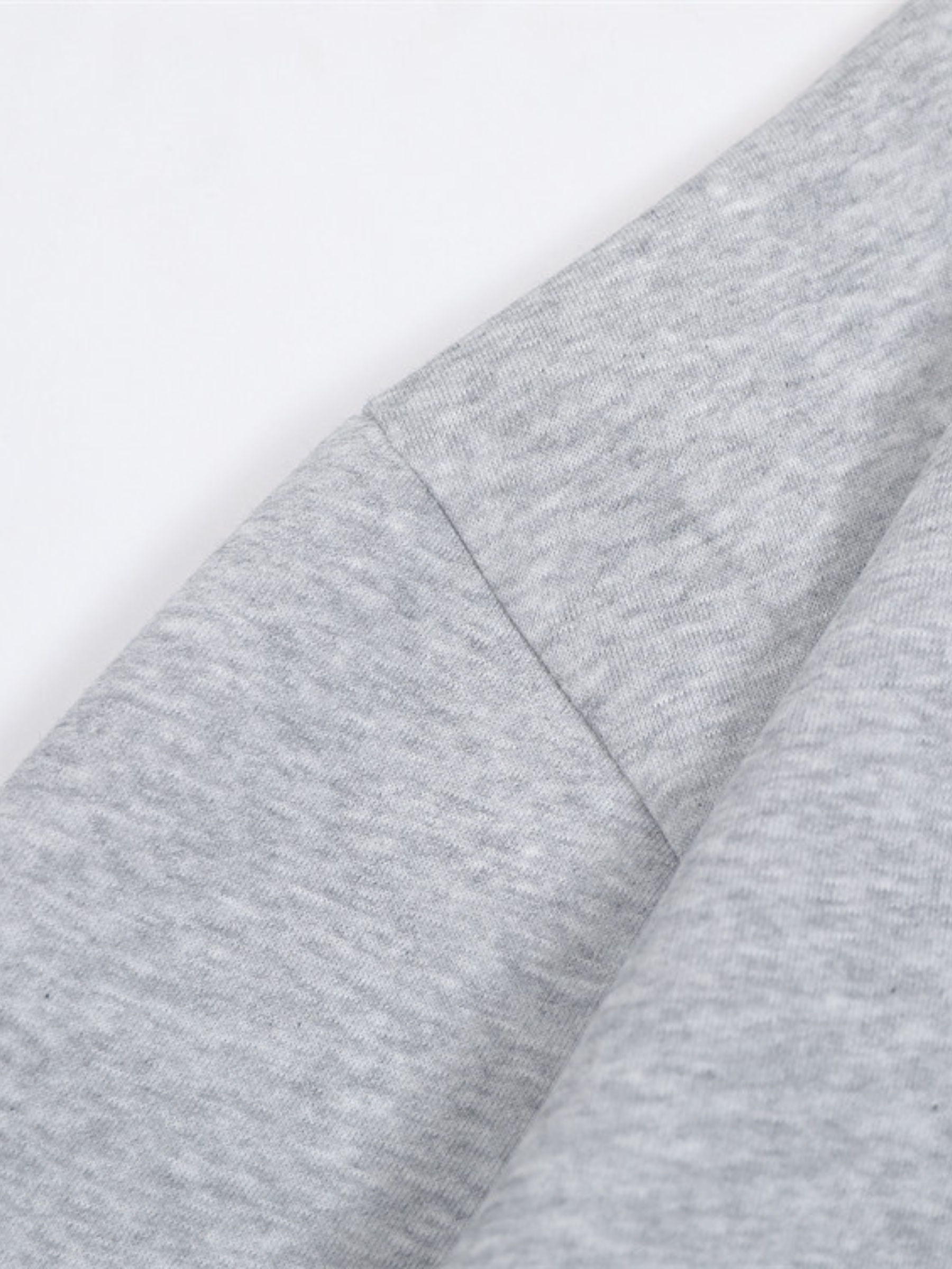 Monté Embroidered Hoodie