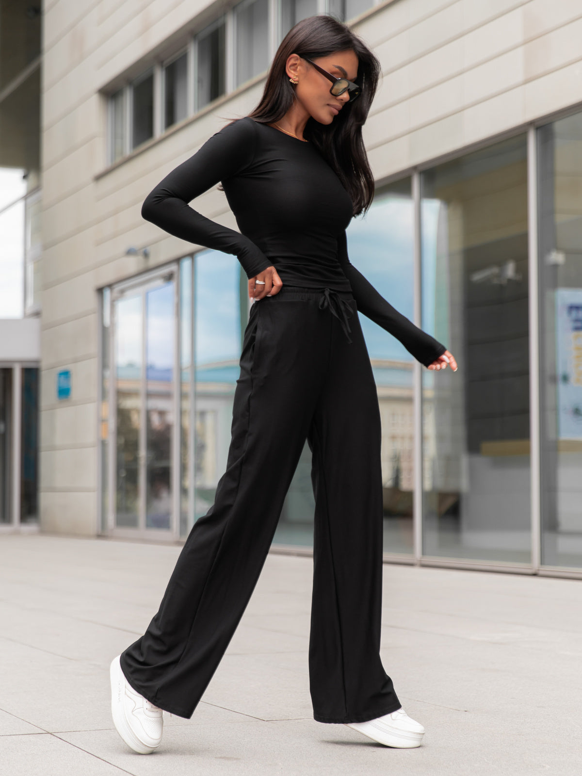 The Léonie Lounge Set